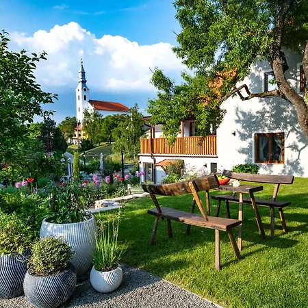 Mandilla Vendégház Köveskál